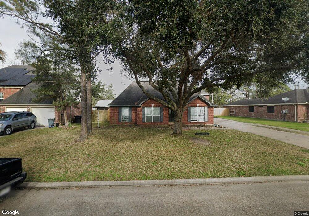 3304 Wood Fox Dr, Alvin, TX 77511 - photo 1