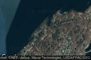 92 W Shore Dr, Diamond Cove, ME 04109