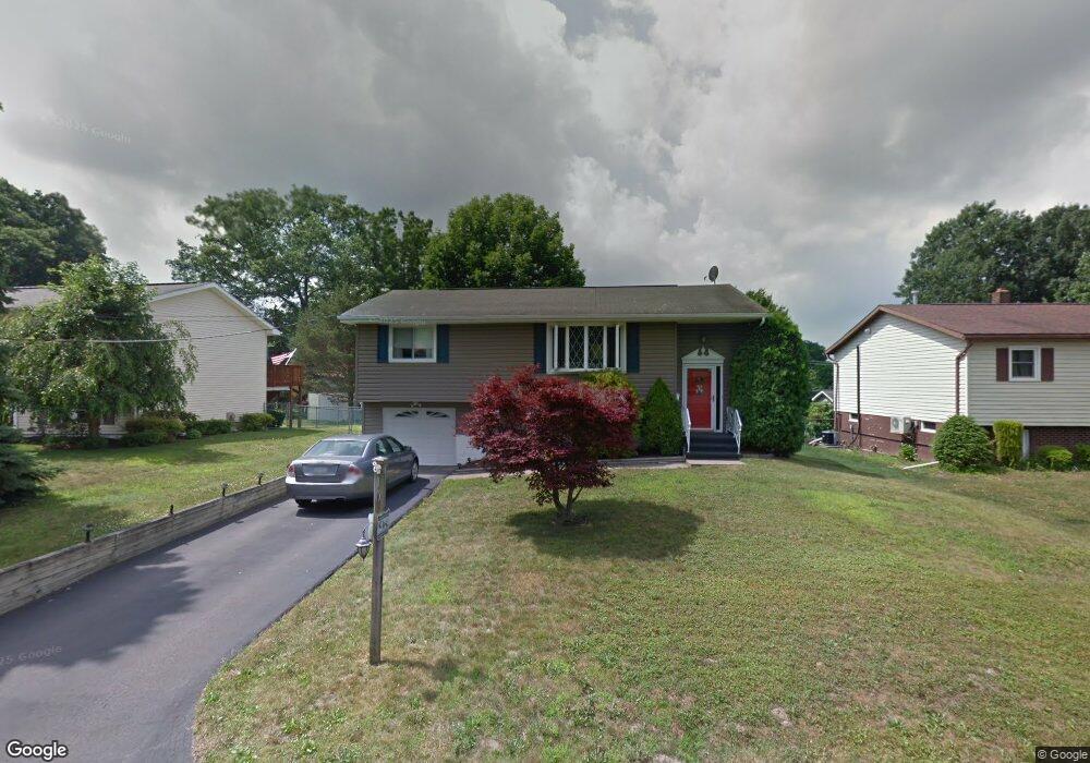 10 Park Ln E, Mountain Top, PA 18707 - photo 1