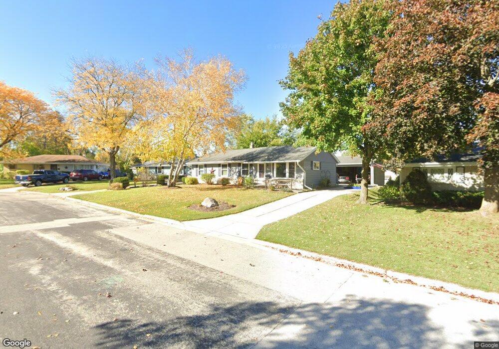 N91W16910 Laurel Ln, Menomonee Falls, WI 53051 - photo 1