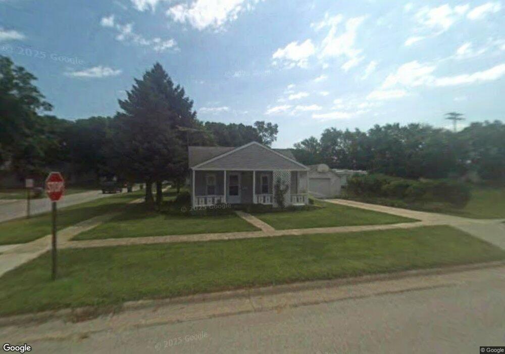 320 N 10th St, Adel, IA 50003 - photo 1