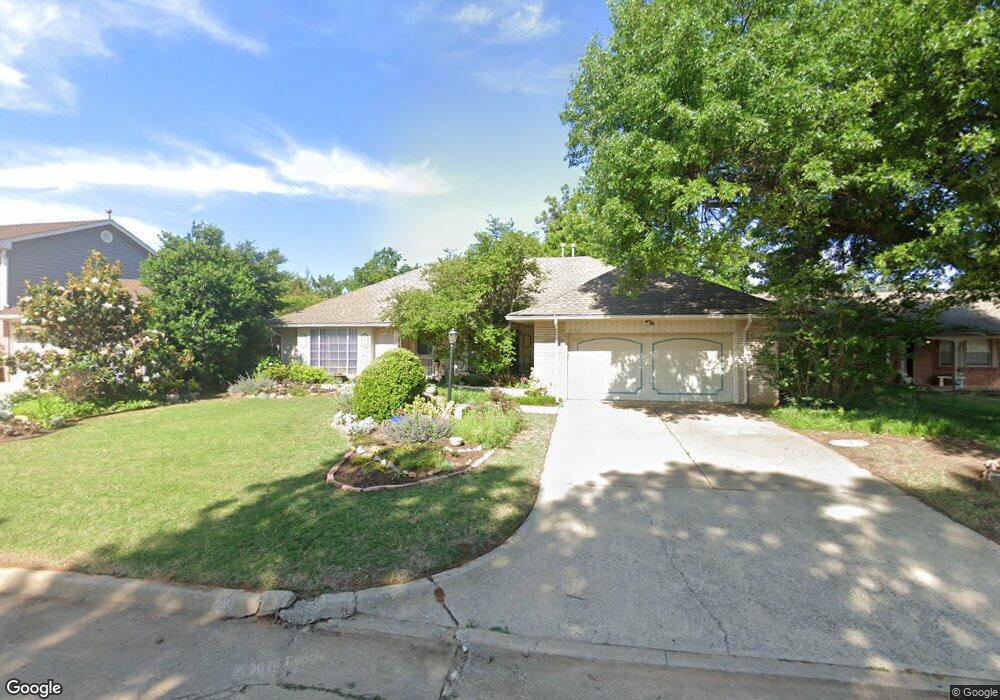 5921 N Sterling Dr, Oklahoma City, OK 73122 - photo 1