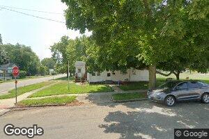 500 2nd St, Henry, IL 61537