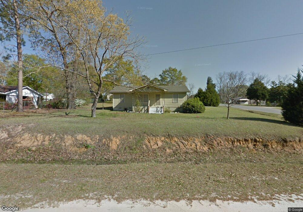 49 S Center Ave, Mc Rae Helena, GA 31037 - photo 1