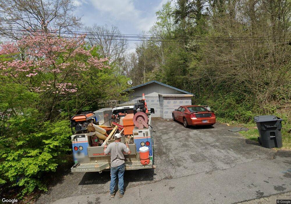 1105 Lee Cardwell Cir, Pigeon Forge, TN 37863 - photo 1