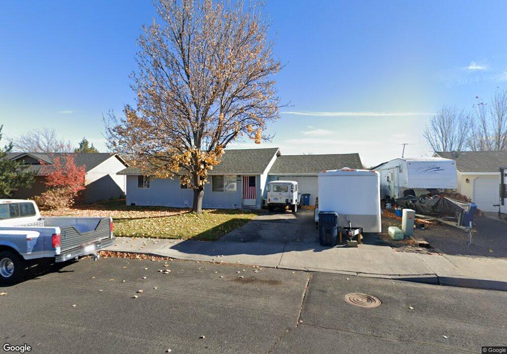 2062 SW 34th St, Redmond, OR 97756 - photo 1