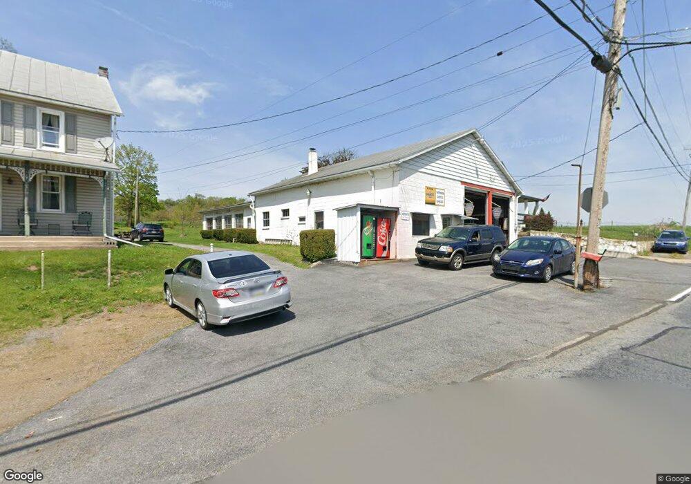 1301 Windsor Castle Rd, Hamburg, PA 19526 - photo 1