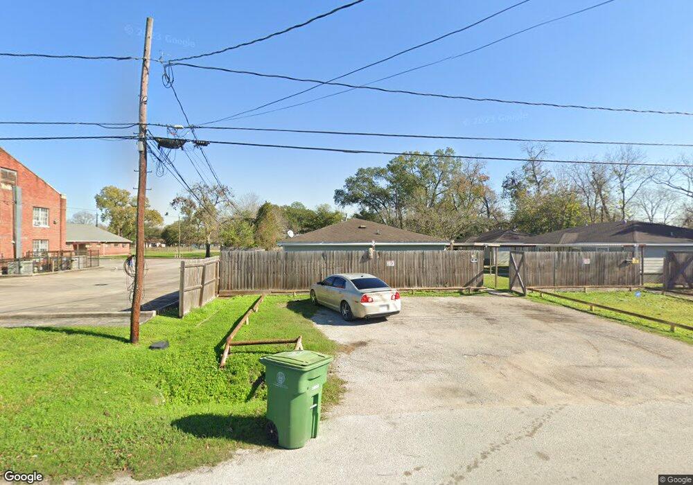 4302 Los Angeles St, Houston, TX 77026 - photo 1