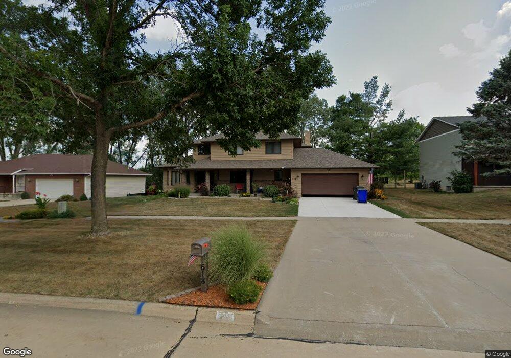 618 Green Valley Terrace SE, Cedar Rapids, IA 52403 - photo 1