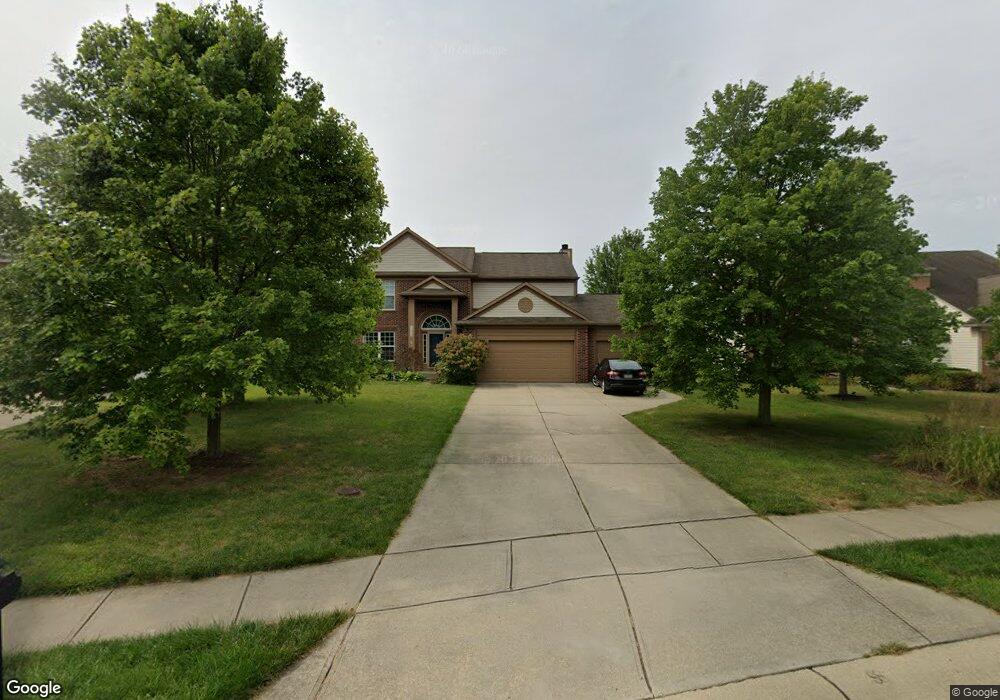 11818 Wedgeport Ln, Fishers, IN 46037 - photo 1