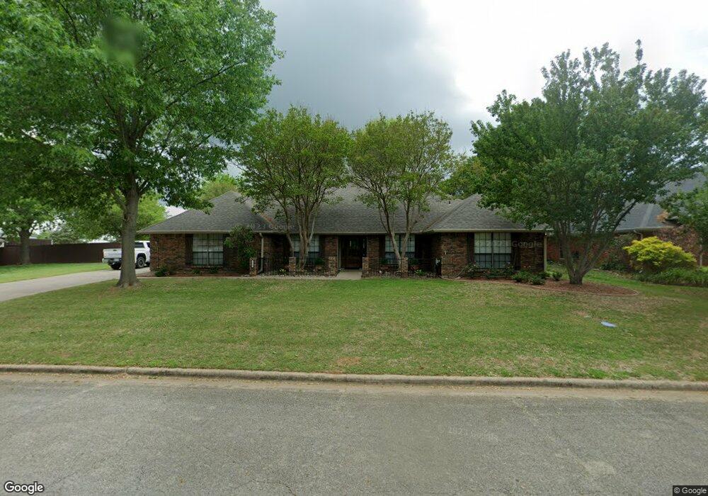 113 Middlefield Dr, Pottsboro, TX 75076 - photo 1