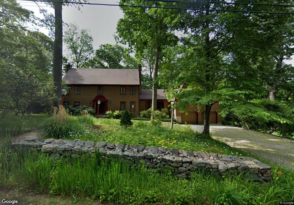 90 Campbell Dr, Stamford, CT 06903 - photo 1