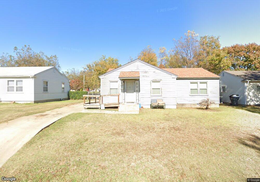 725 Davis St NW, Ardmore, OK 73401 - photo 1