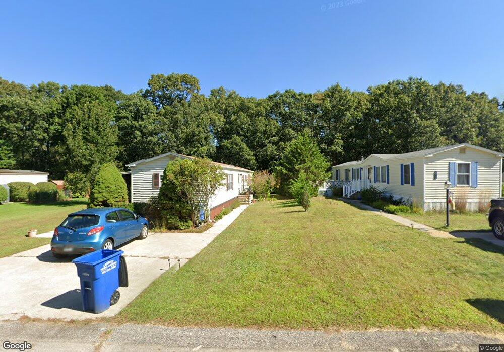 31 Holiday Ct, Wakefield, RI 02879 - photo 1