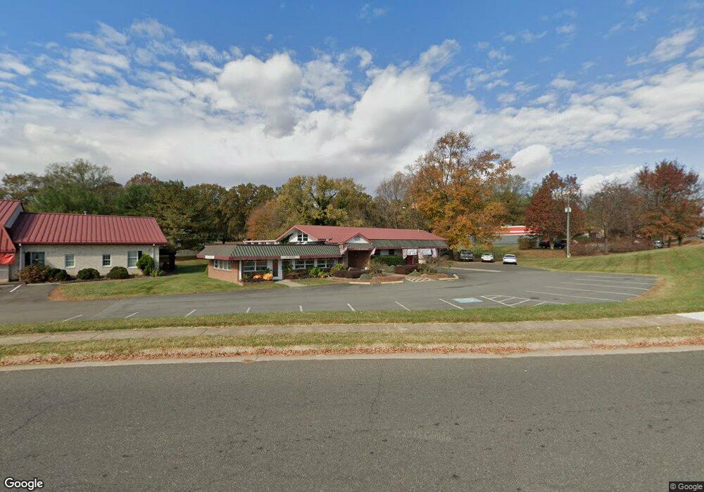 494 Broadview Ave, Warrenton, VA 20186 - photo 1