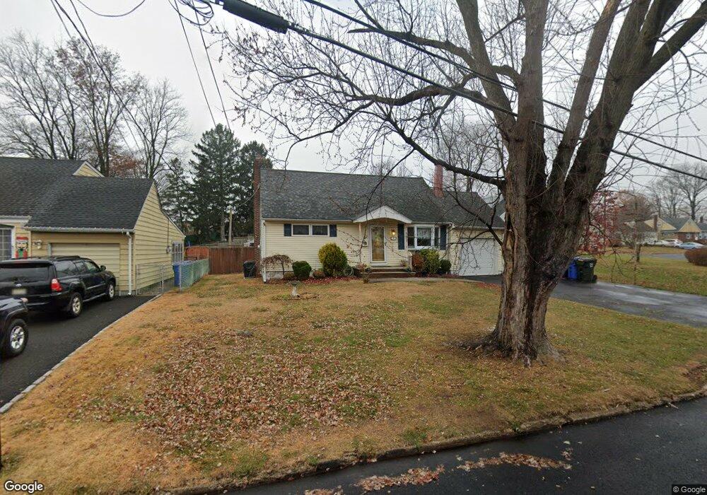 7 Tanglewood Ln, Colonia, NJ 07067 - photo 1