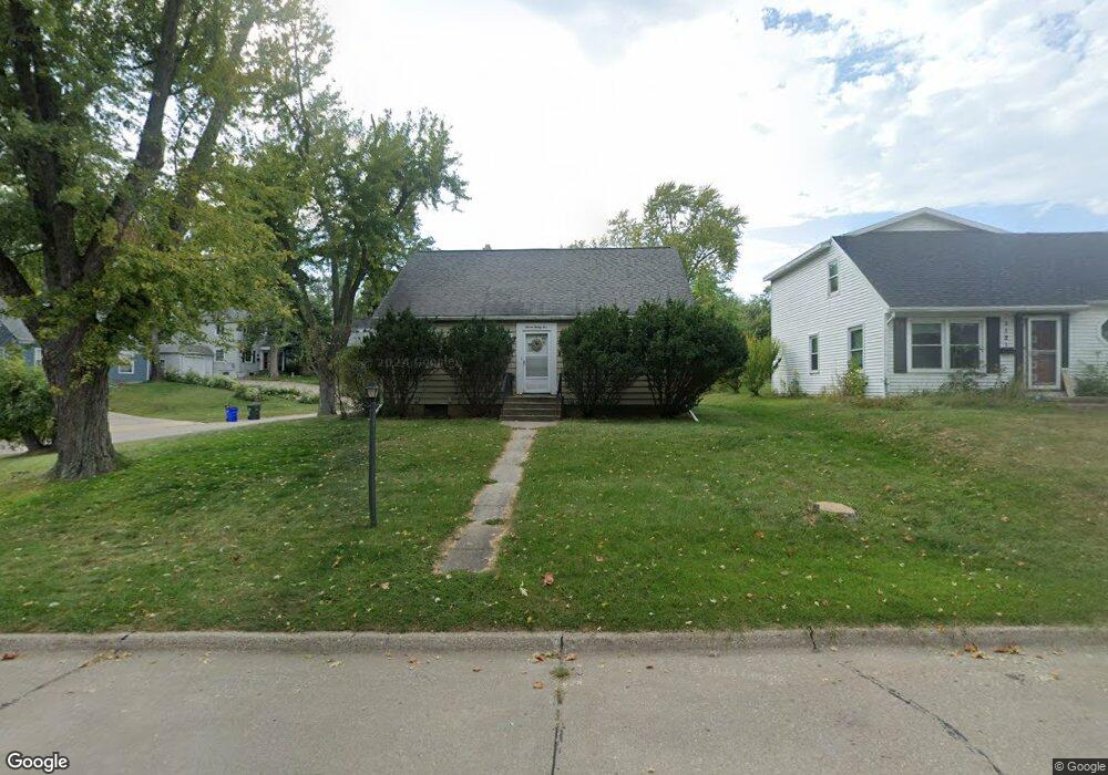 1125 33rd St SE, Cedar Rapids, IA 52403 - photo 1