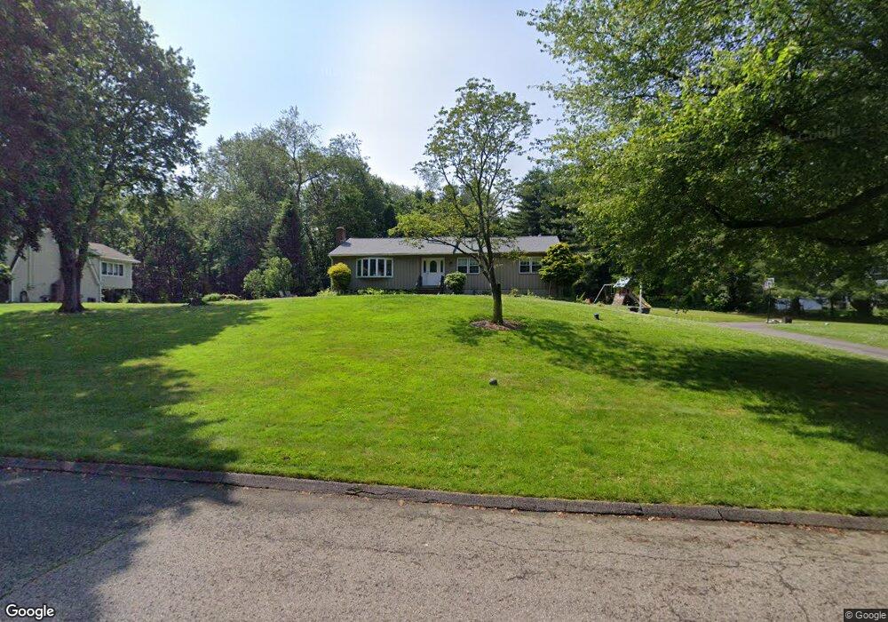 9 Coram Ct, Milford, CT 06461 - photo 1