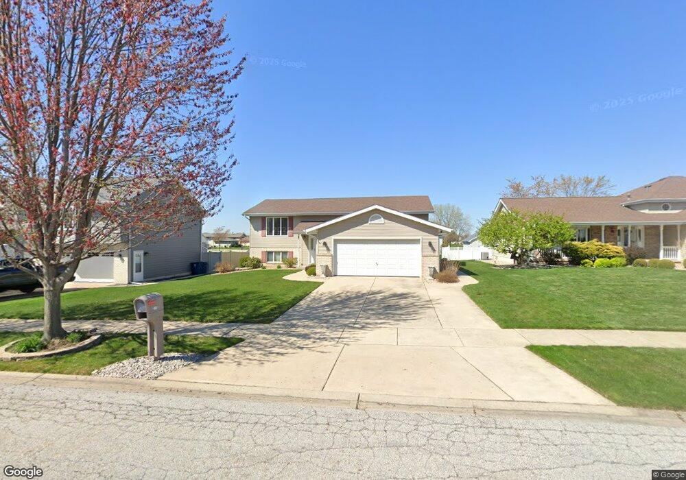 2750 Mockingbird Dr, Crown Point, IN 46307 - photo 1