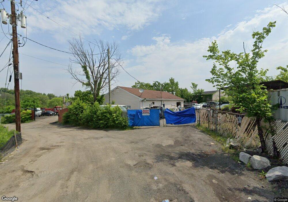 5912 Walker Mill Rd, Capitol Heights, MD 20743 - photo 1