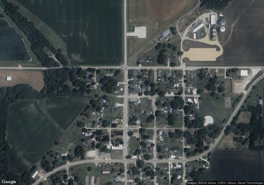 112 Cedar St, Cedar Point, IL 61316 - photo 1