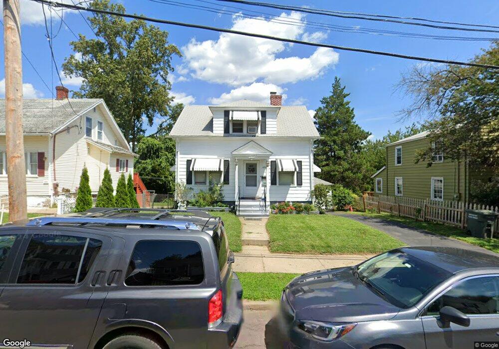 490 Ezra St, Bridgeport, CT 06606 - photo 1