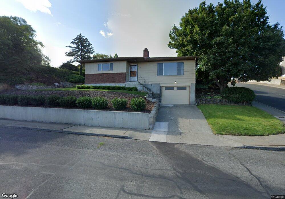 2000 E 10th St, the Dalles, OR 97058 - photo 1