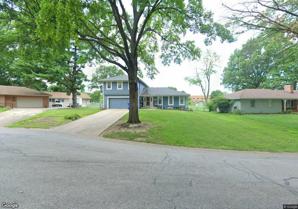 6726 Ballentine St, Shawnee, KS 66203 - photo 1