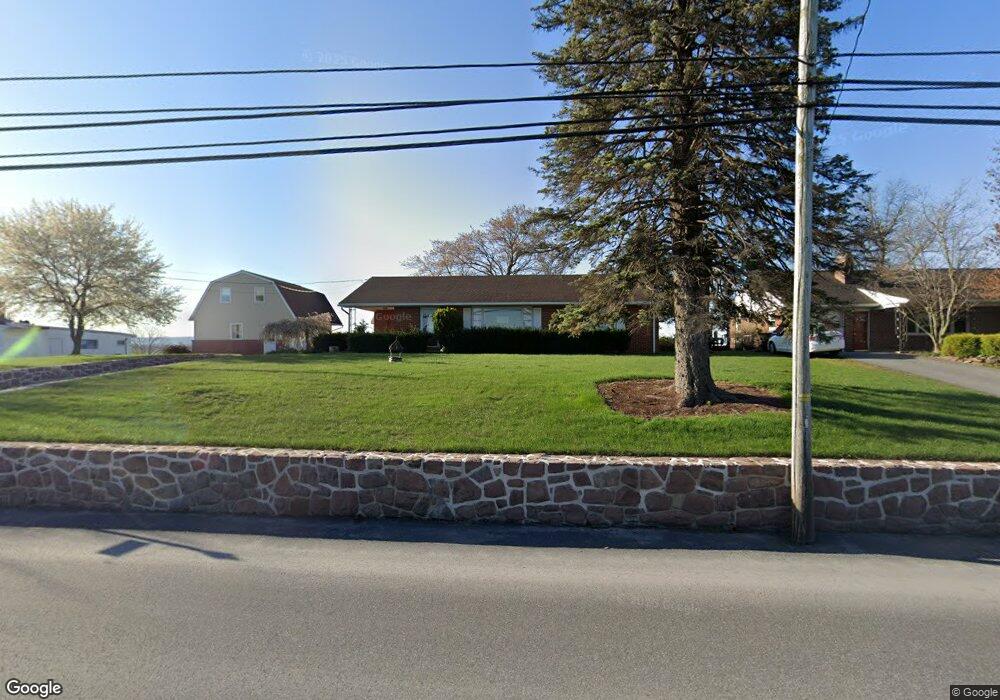 1081 Martindale Rd, Ephrata, PA 17522 - photo 1