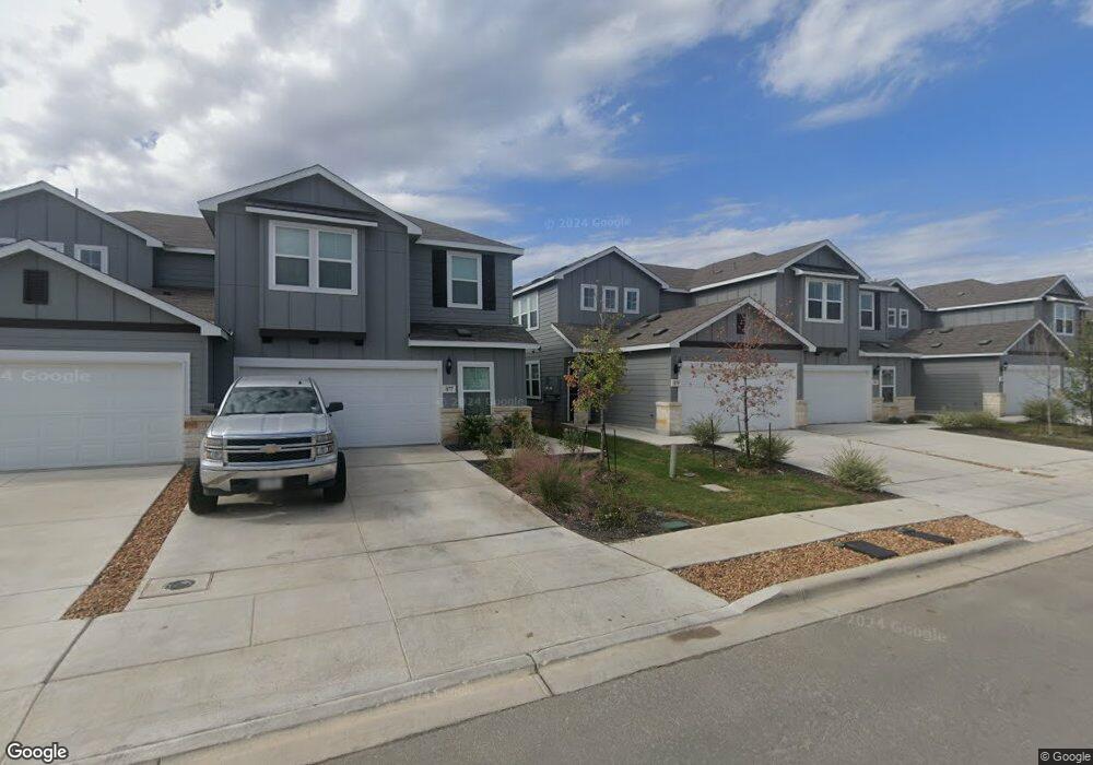 879 Casina Cir, New Braunfels, TX 78130 - photo 1