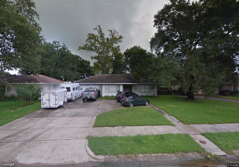 1712 Bayram Dr, Houston, TX 77055 - photo 1