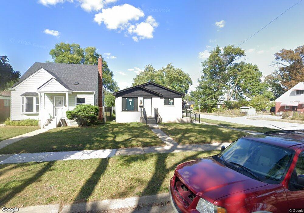 8112 Cloverdale Ave, Ferndale, MI 48220 - photo 1