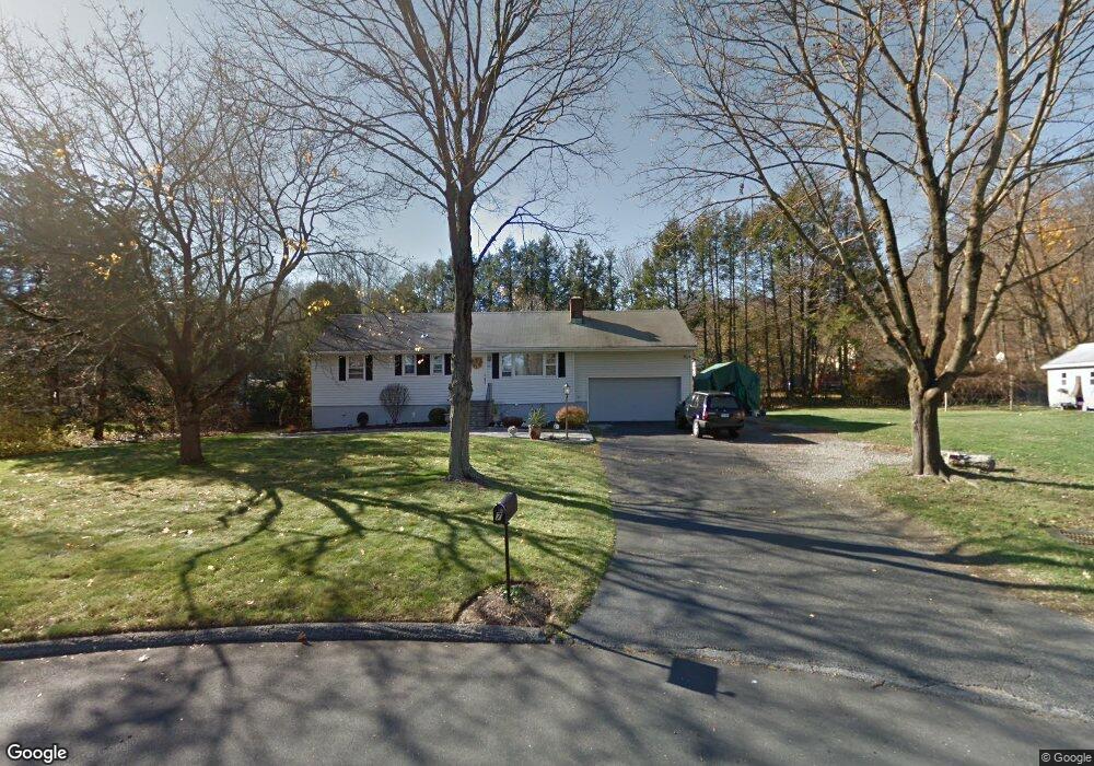 7 Cornwall Ct, Norwalk, CT 06850 - photo 1