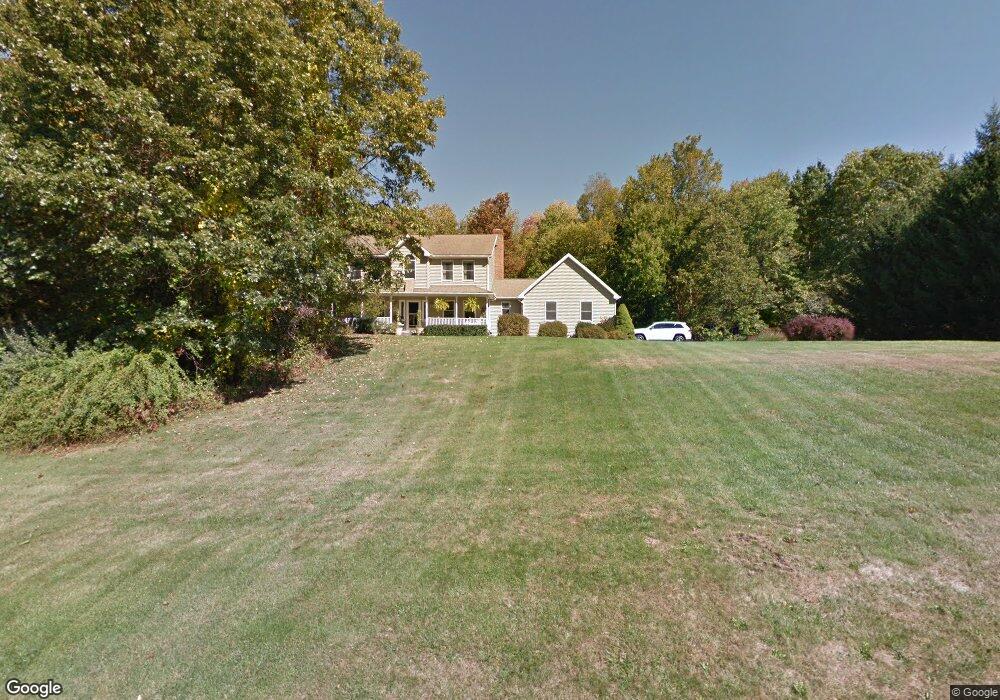 8 Bristle Ln, Sandy Hook, CT 06482 - photo 1