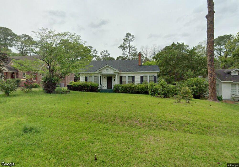 1230 1st St SE, Moultrie, GA 31768 - photo 1