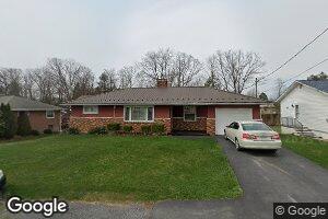 704 Lawrence St, Johnstown, PA 15904