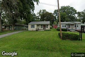 3950 Bayview Dr, Decatur, IL 62521