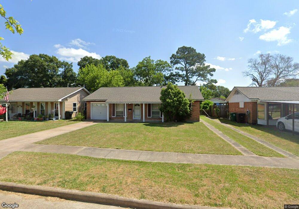 10631 Wheaton Dr, Houston, TX 77089 - photo 1