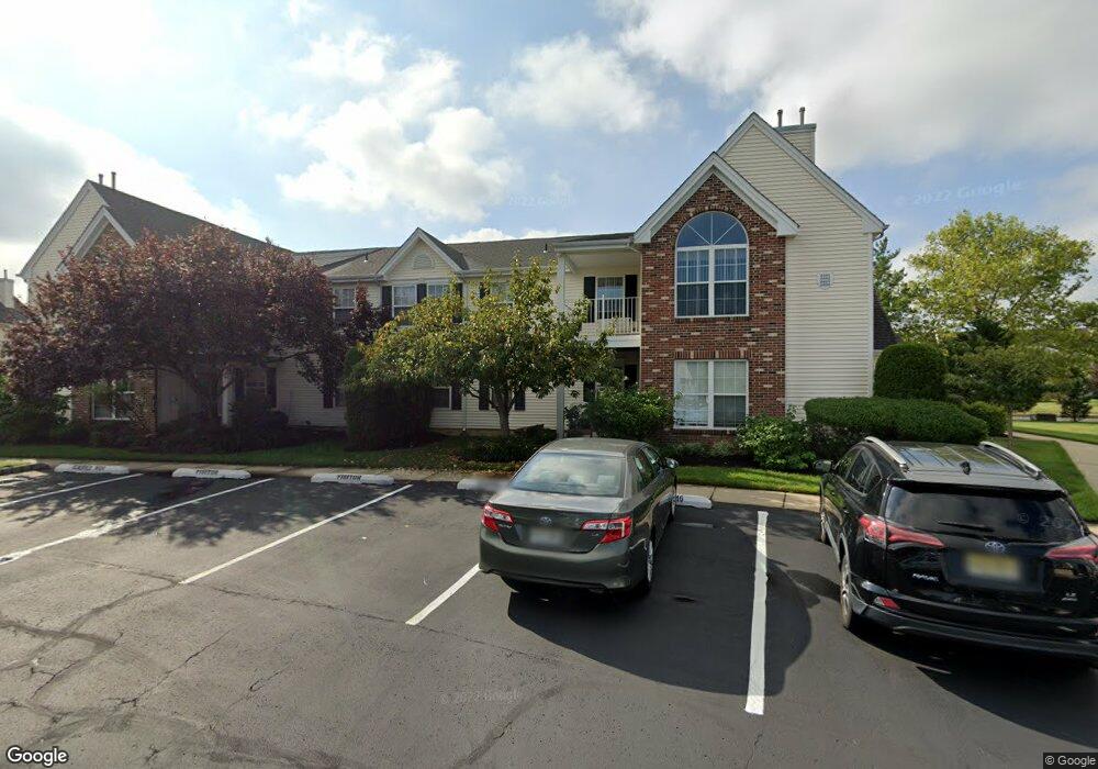 2402B Bluegrass Dr unit 2402, Mount Laurel, NJ 08054 - photo 1