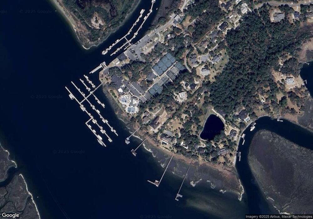 157 Fairwind Rd, Savannah, GA 31410 - photo 1