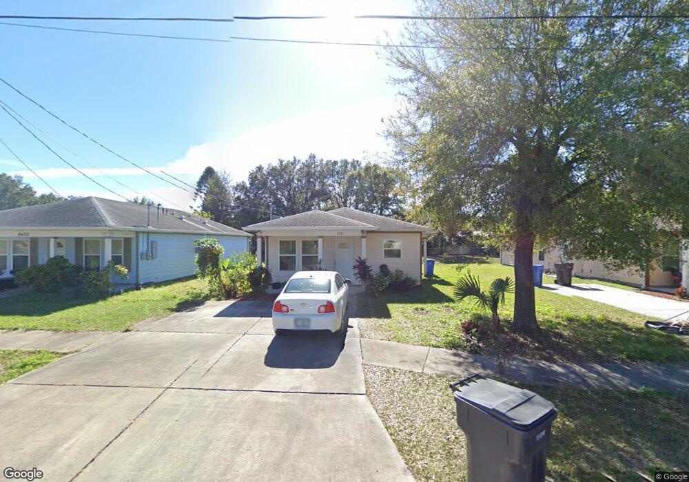 8431 Radio Ln, Tampa, FL 33619 - photo 1