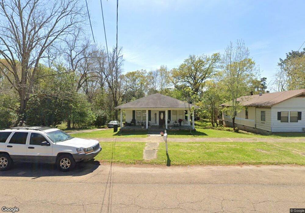 719 Virginia Ave, McComb, MS 39648 - photo 1