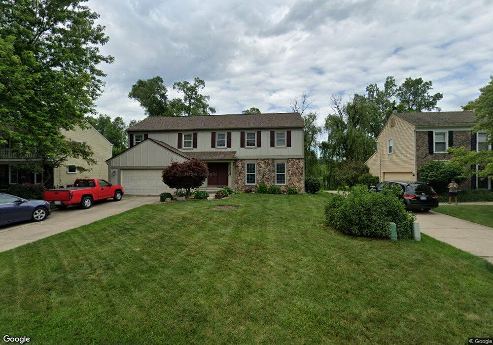 6716 Windmill Ln, West Bloomfield, MI 48324 - photo 1