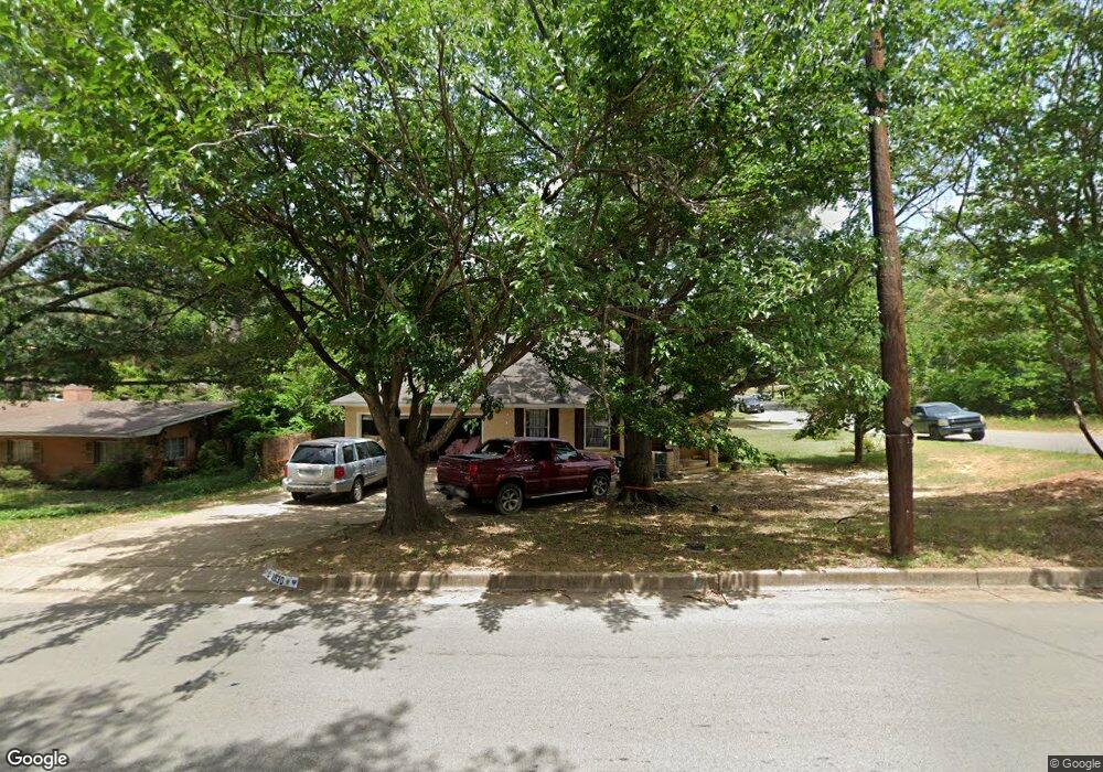 1930 S Fleishel Ave, Tyler, TX 75701 - photo 1