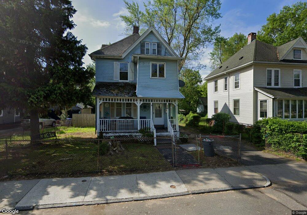 229 Pendleton Ave, Springfield, MA 01109 - photo 1
