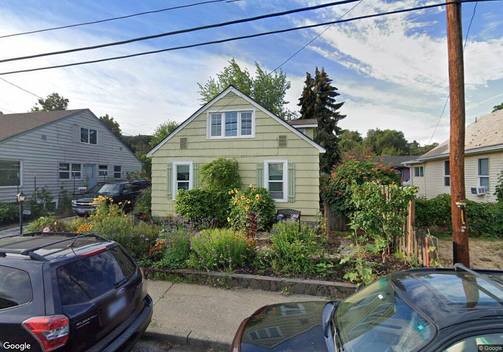 1418 E 12th St, the Dalles, OR 97058 - photo 1