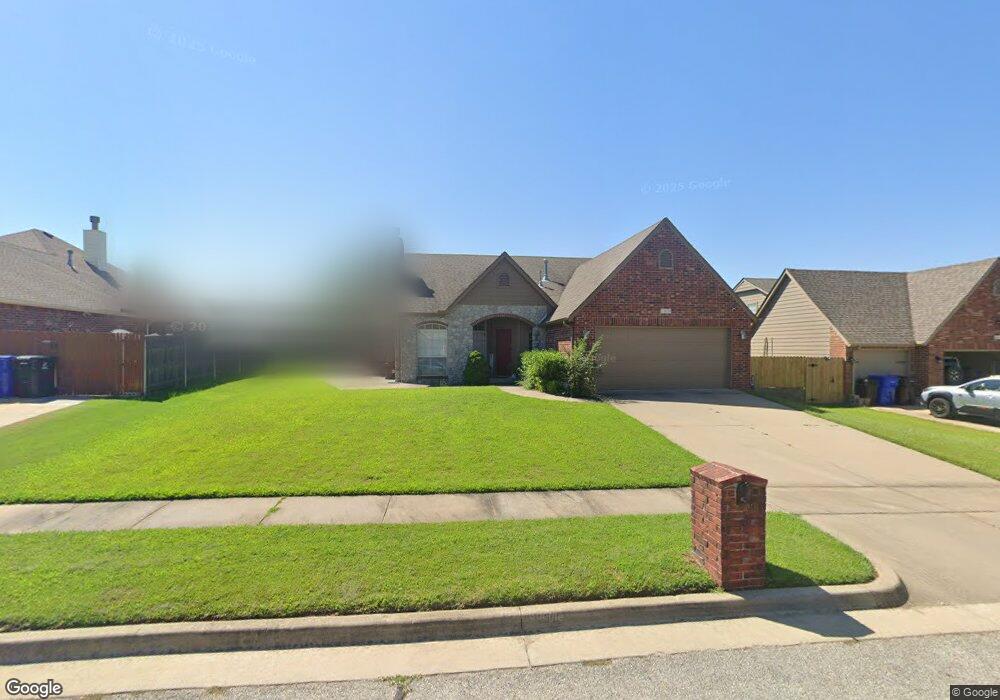 1609 W Vicksburg St, Broken Arrow, OK 74011 - photo 1