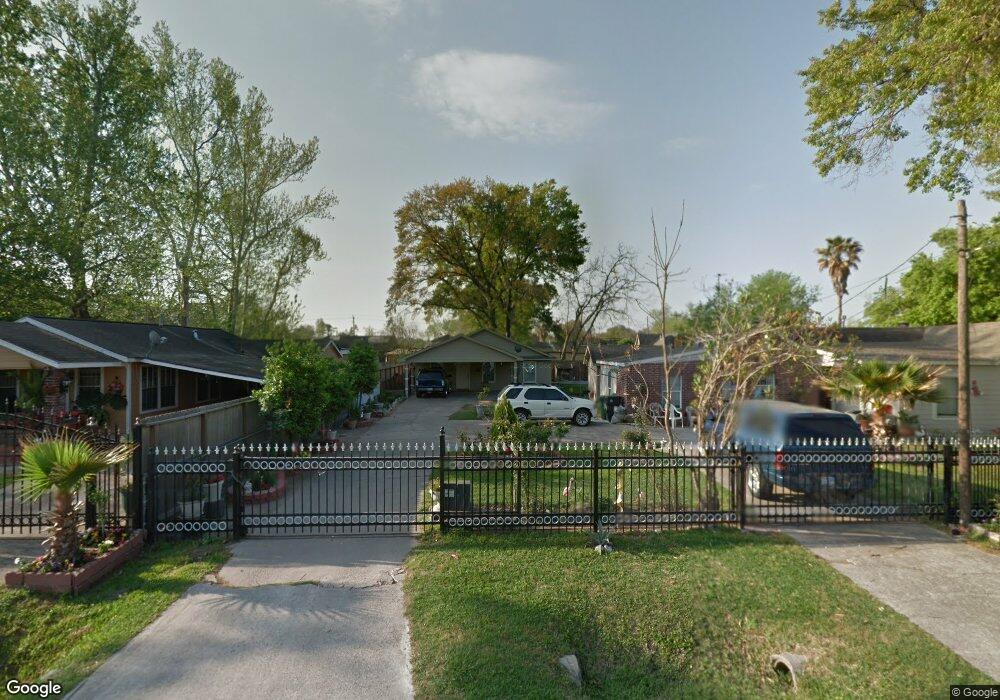 714 Doverside St, Houston, TX 77022 - photo 1
