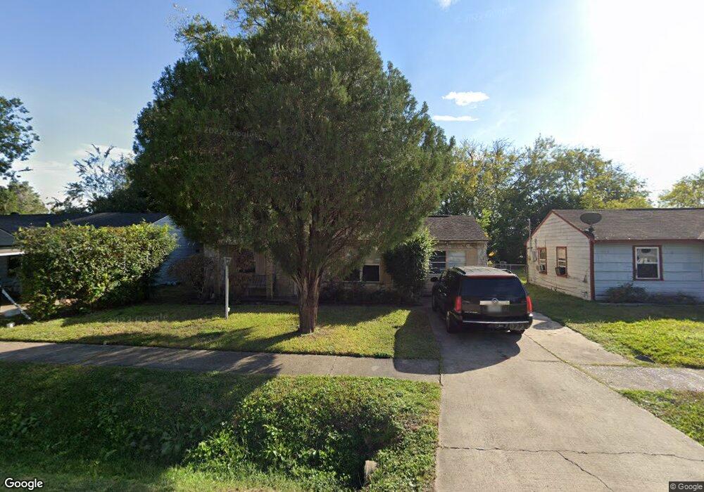 2921 Stallings Dr, Houston, TX 77088 - photo 1