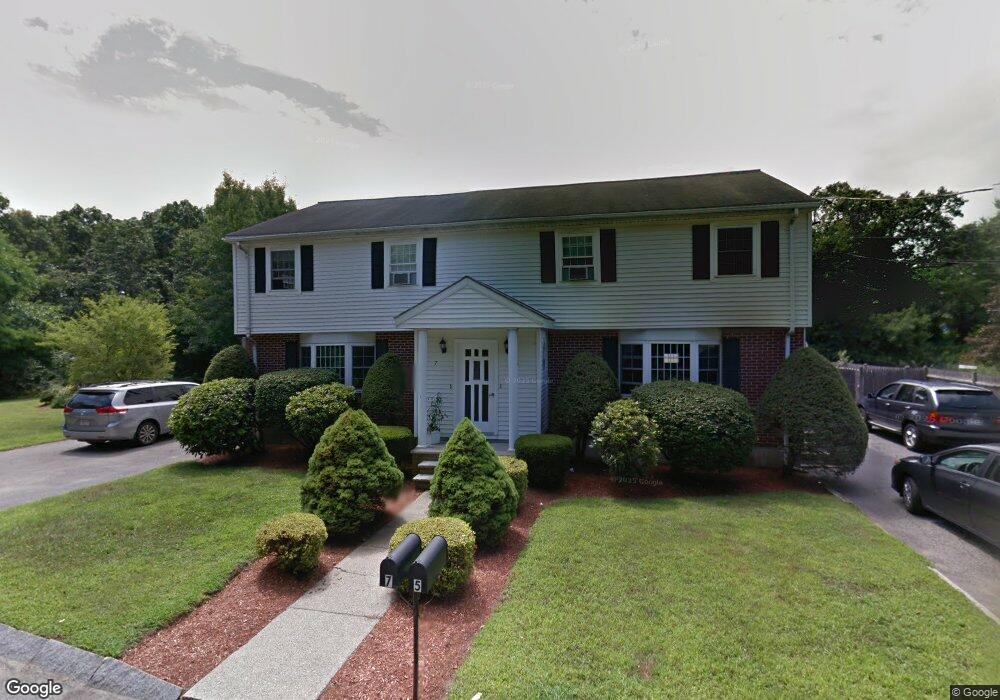 5 Ran Dr unit 5, Woburn, MA 01801 - photo 1